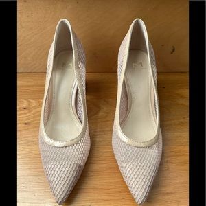 Marc fisher Zala Pump.